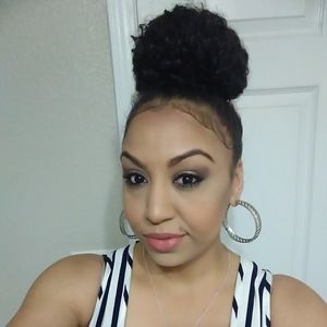 Meet your Posher, Sheana